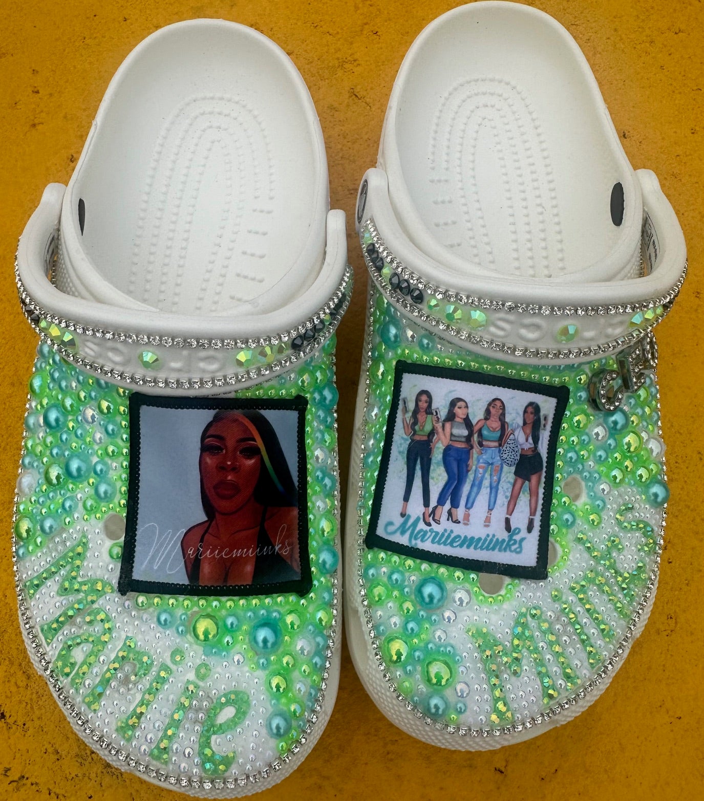 CUSTOM BLING/BEDAZZLED CROCS